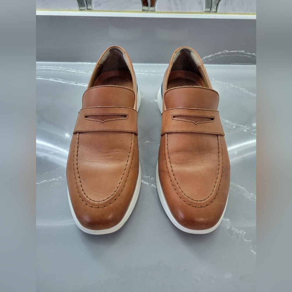 Wolf & Shepherd Crossover Loafer